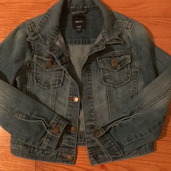 Gap Jean Jacket size small. Excellent condition - Picture 3 of 4